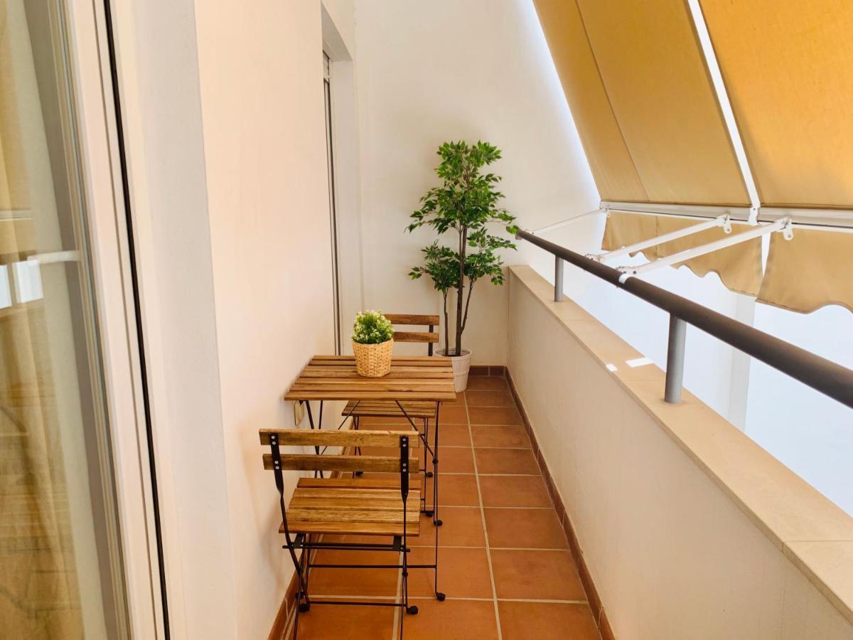 Homely Málaga Parras con terraza Exterior foto